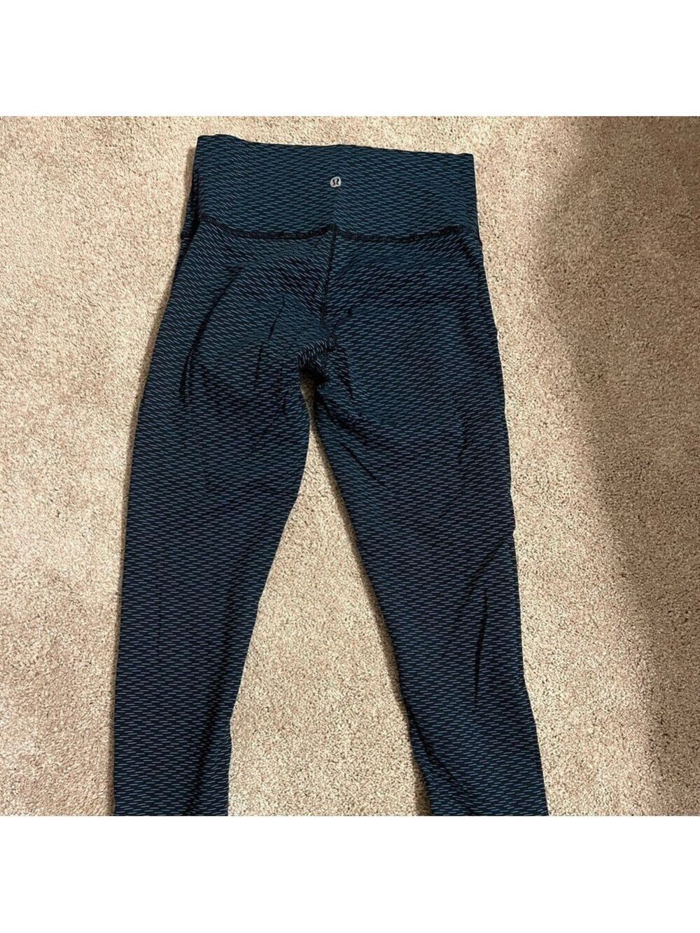 Lululemon Wunder Under High Rise Black and Teal Size 8 - Picture 4 of 8